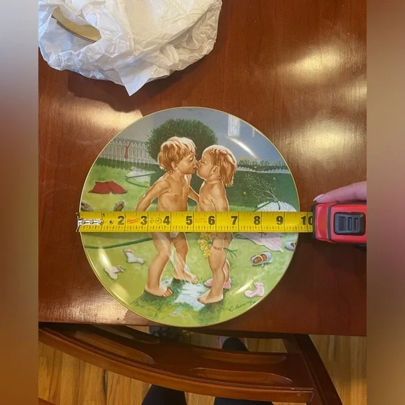 1976 LIMITED EDITION KERN COLLECTIBLES "JUST FRIENDS" PLATE - Picture 3 of 3